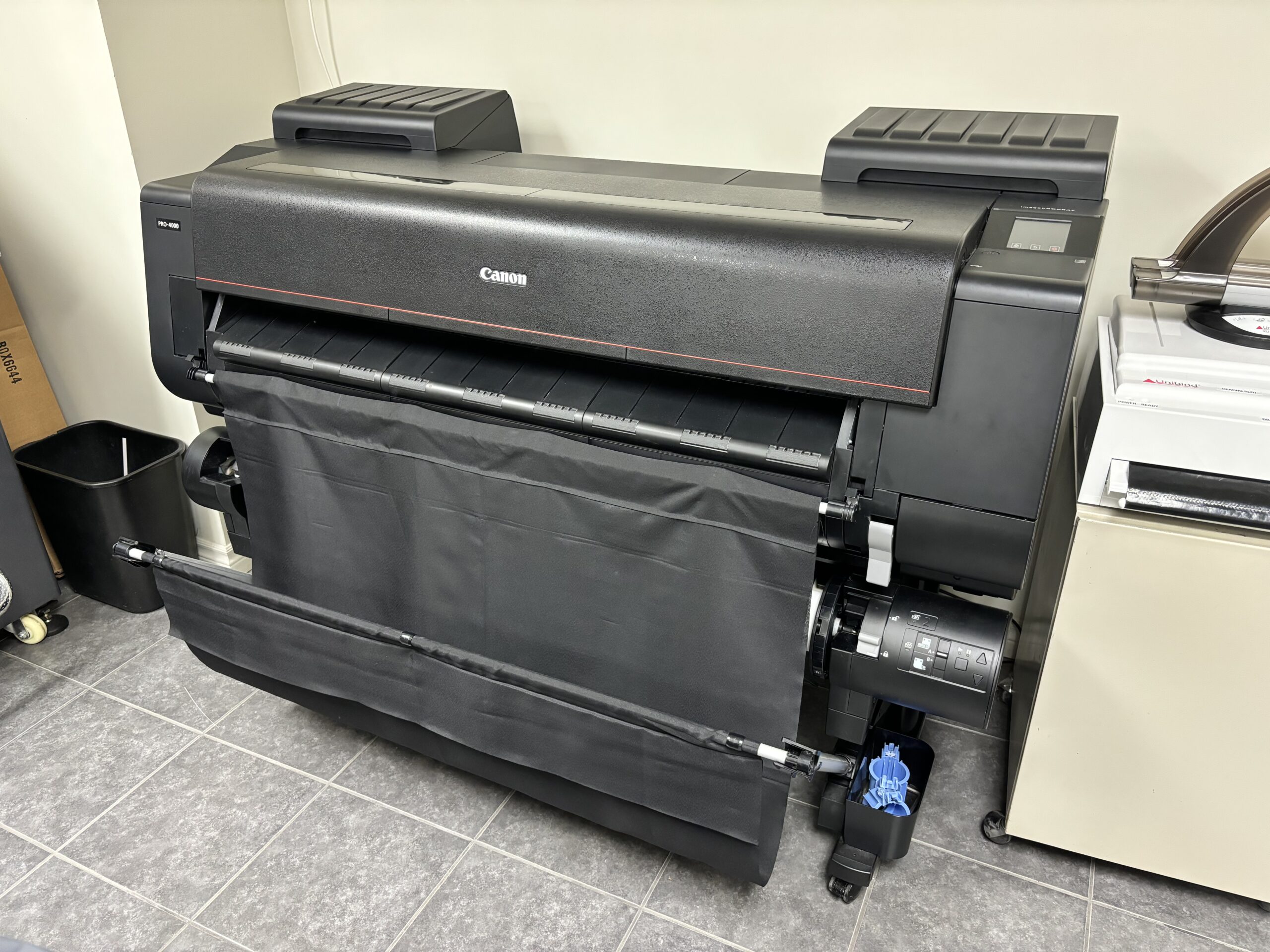 44-inch imageprograf PRO-4000 with double-roll multifunction system – Used